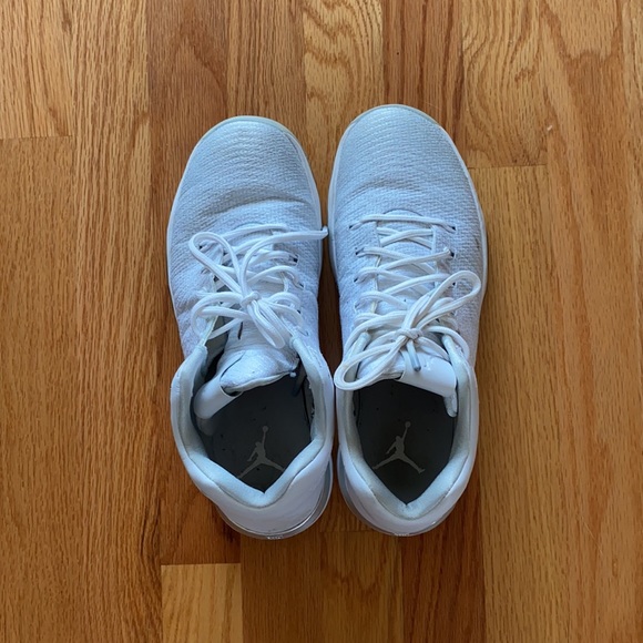 Jordan XXX1 Low White Pure Platinum